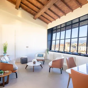 attico-ponte-vecchio-vista-duomoparkingterrazzo.it-tuscanyhotel.com/