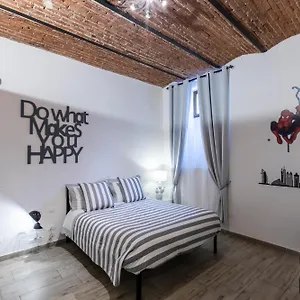 mf-home-landino-1-design-apt.it-tuscanyhotel.com/